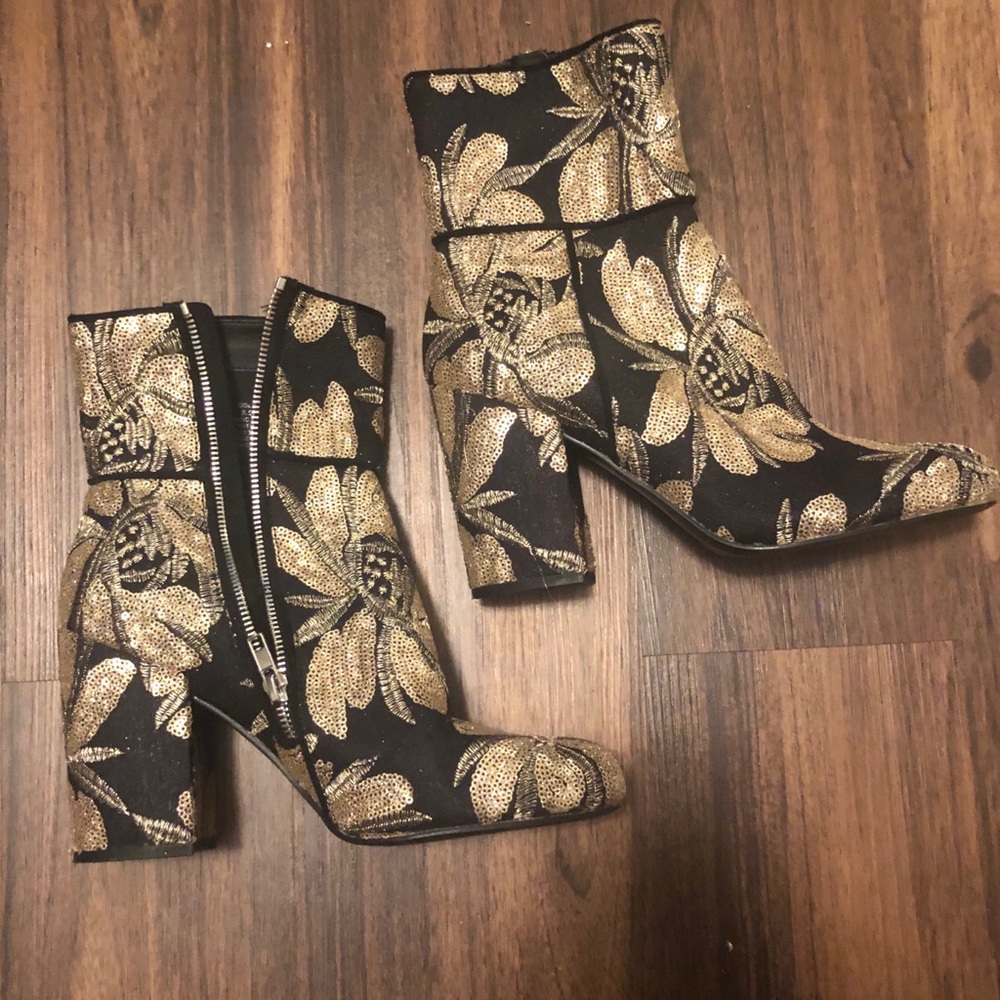 Steve Madden booties | size 9.5 | worn once